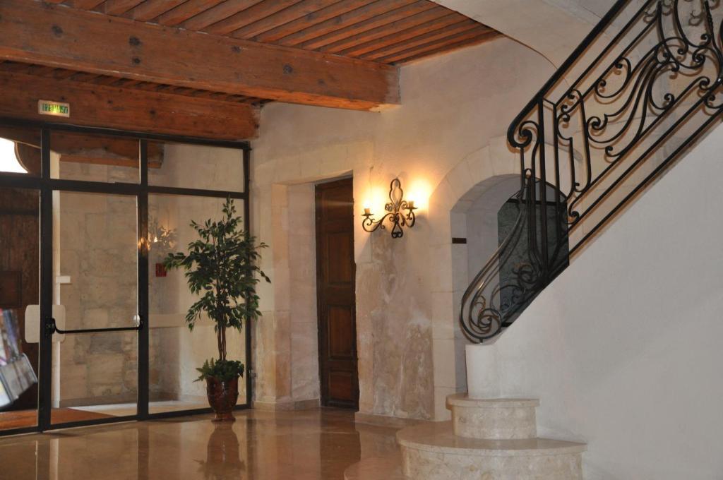 Les Echevins Hotel Tarascon Luaran gambar