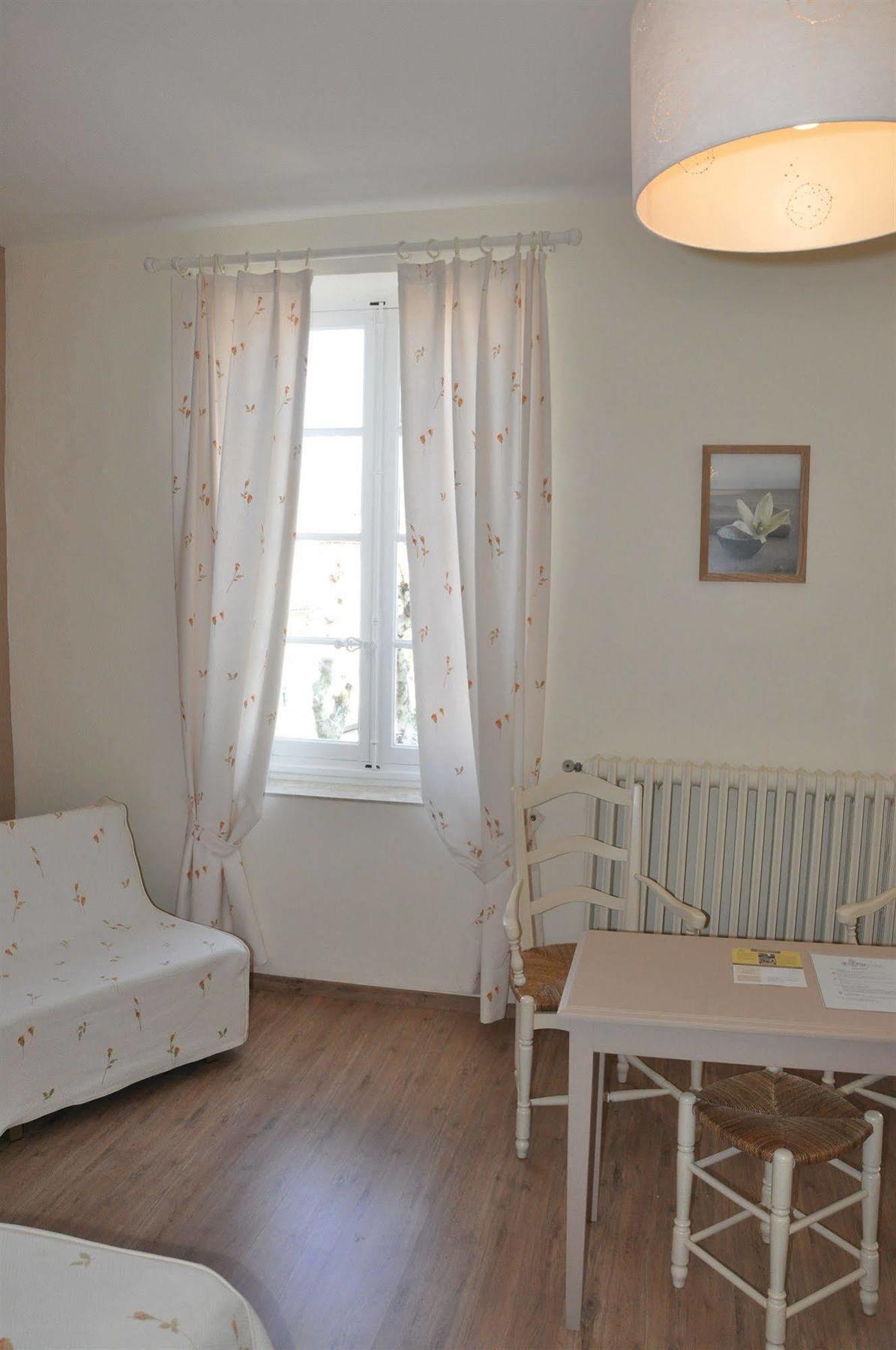 Les Echevins Hotel Tarascon Luaran gambar