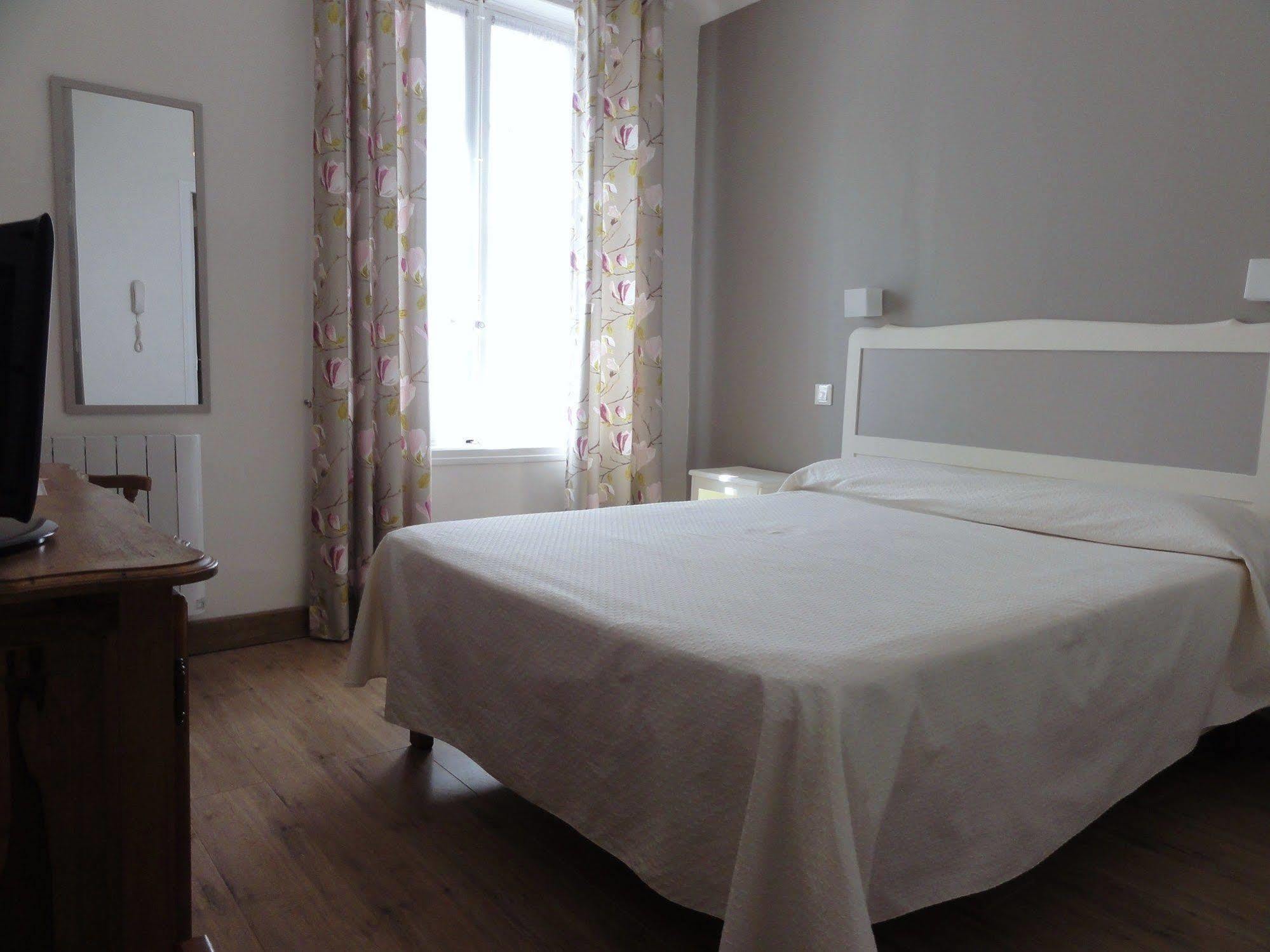 Les Echevins Hotel Tarascon Luaran gambar